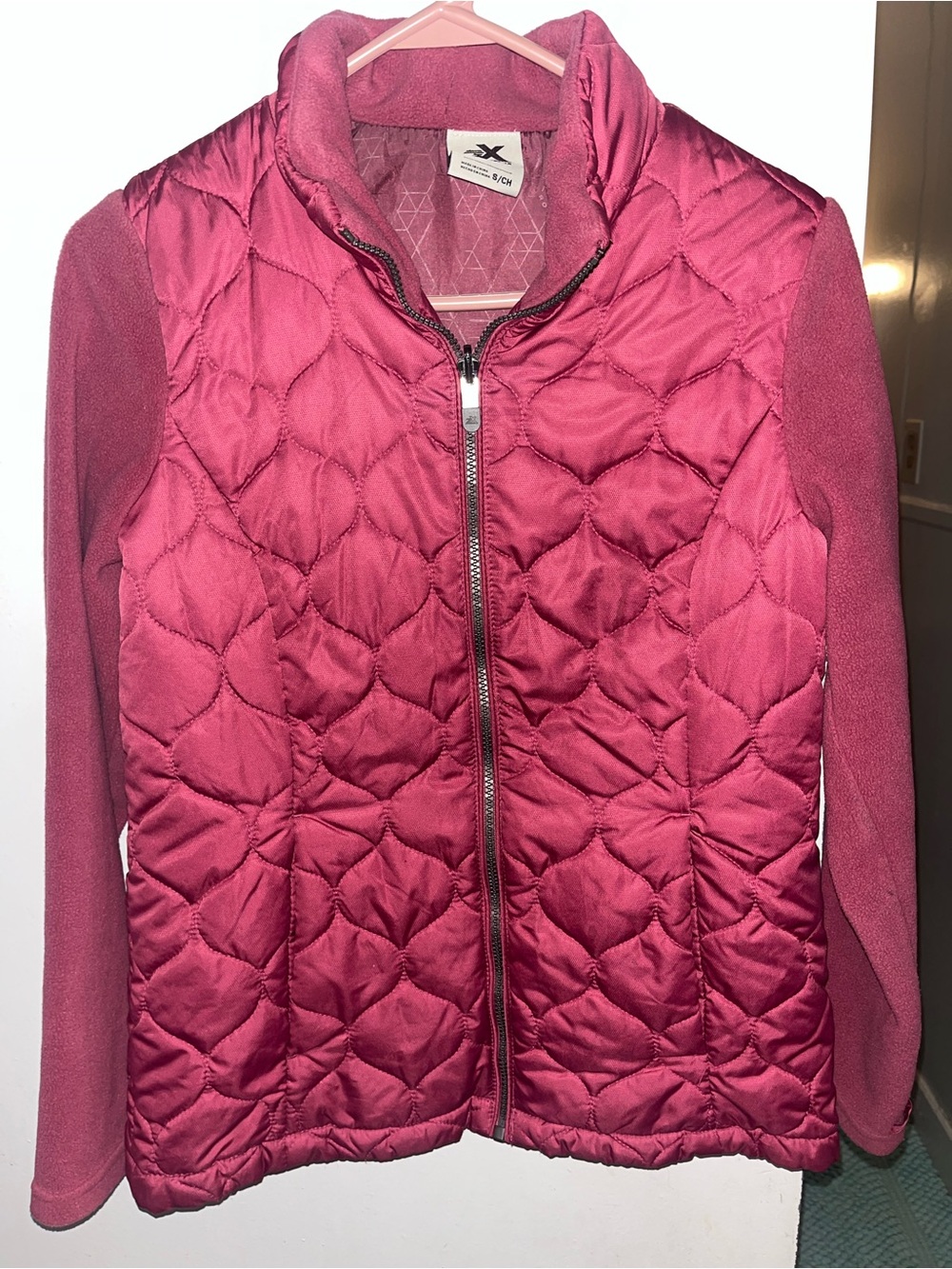 ZeroXposur Women's Rose Quilted Puffer Jacket with Fleece Sleeves